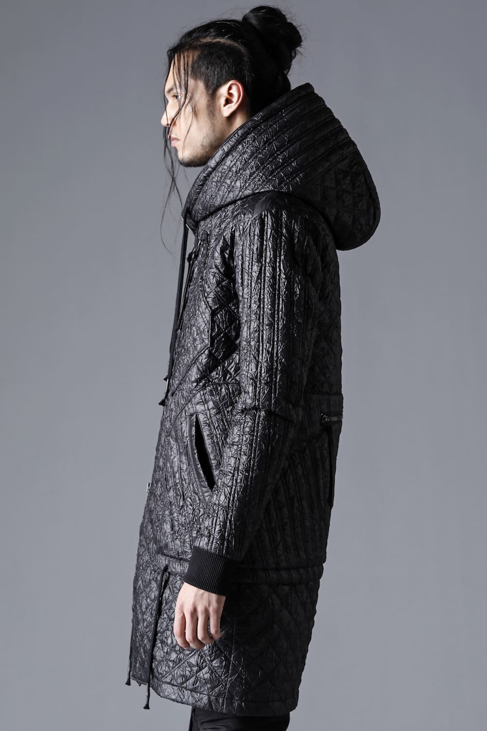 Winkle Washer Nylon Quilted Hooded Half Coat