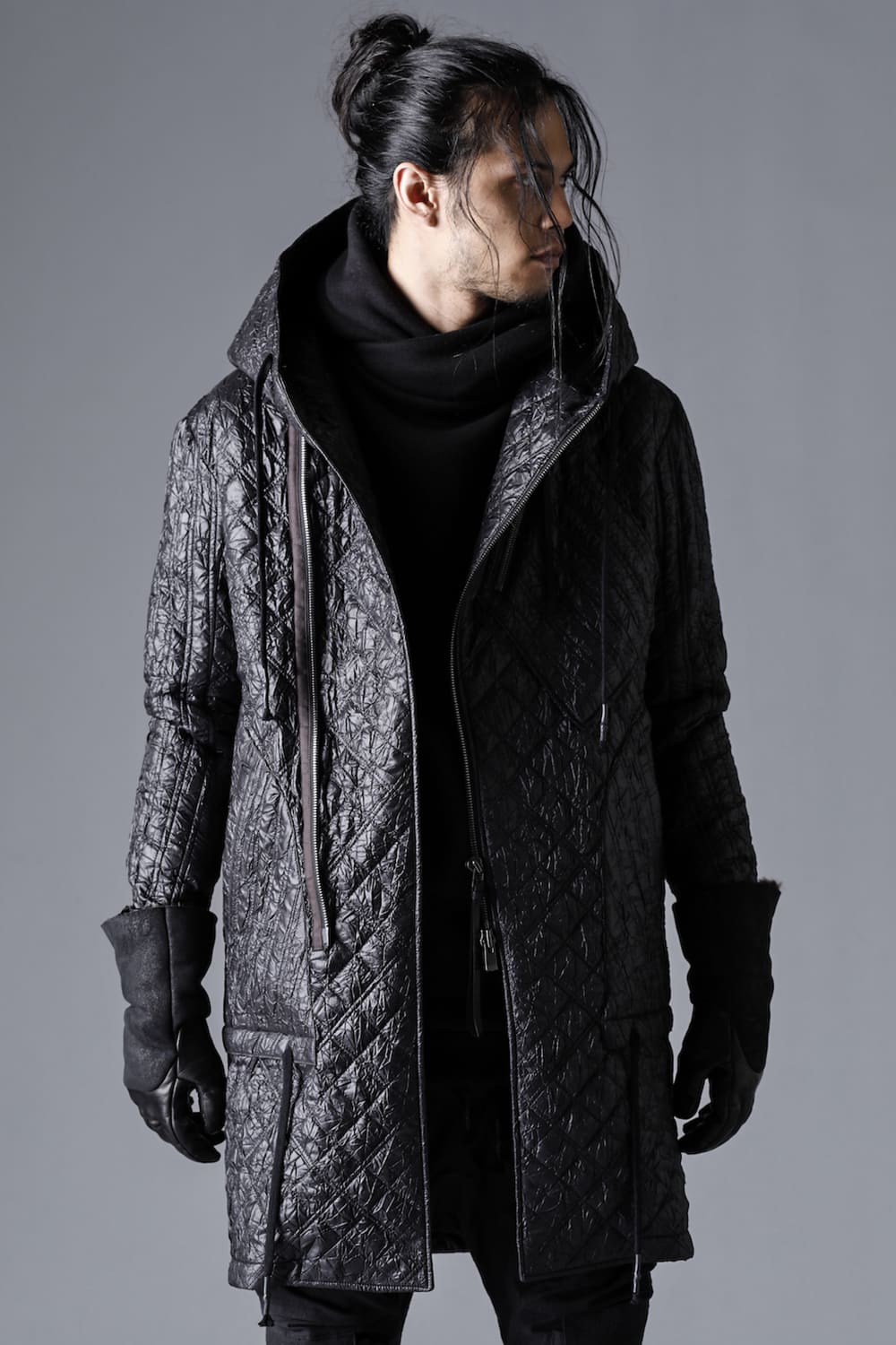 Winkle Washer Nylon Quilted Hooded Half Coat