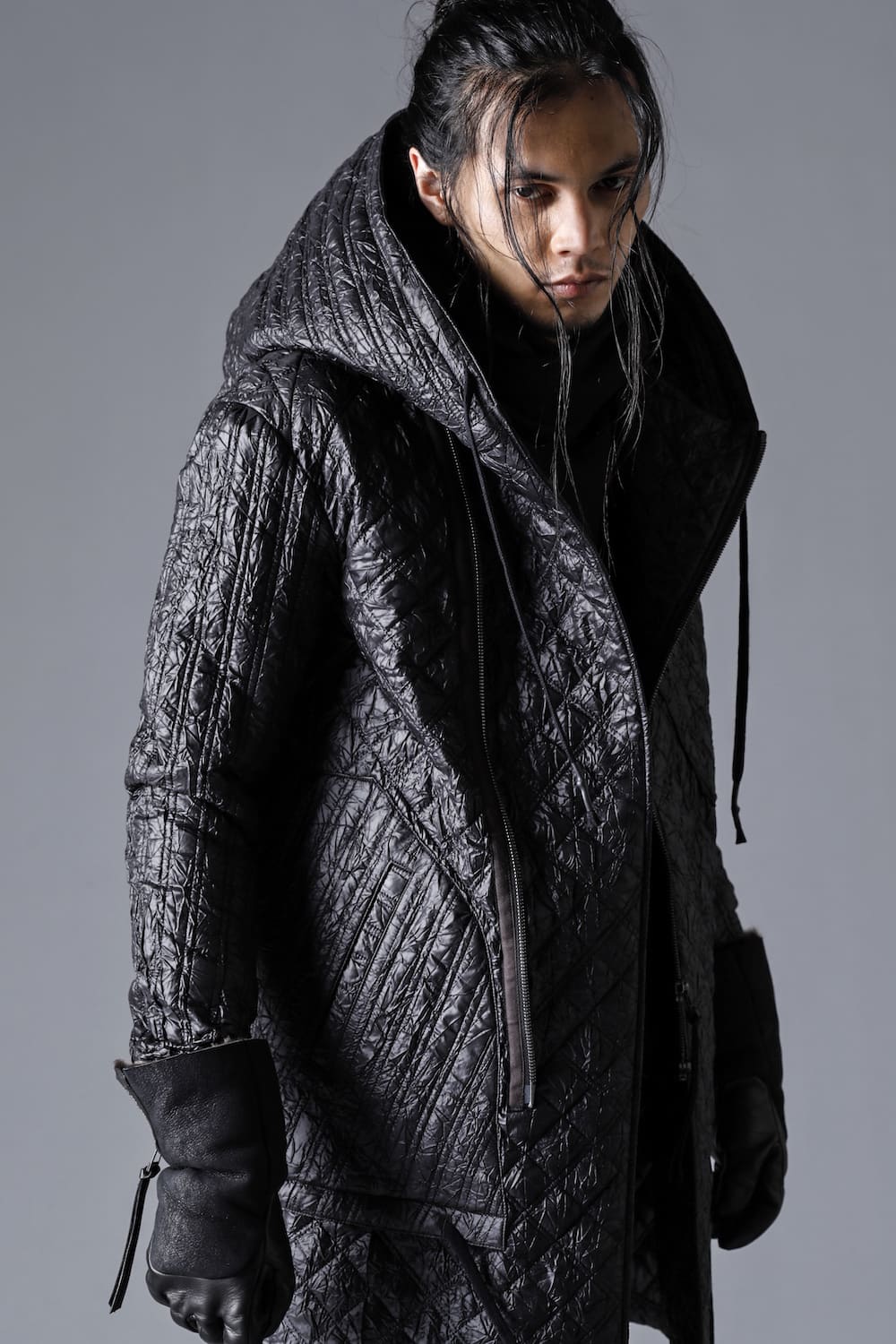 Winkle Washer Nylon Quilted Hooded Half Coat