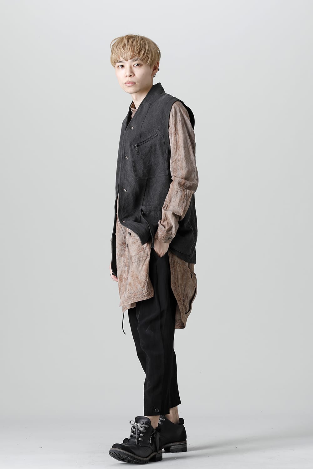 墨染和紙×リネン高密度ツイルベスト  ブラック