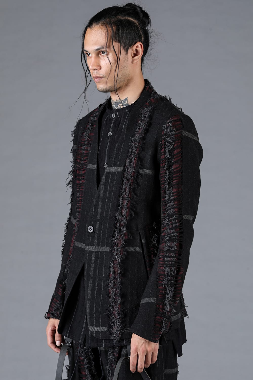 デストロイランダムストライプノーカラージャケット