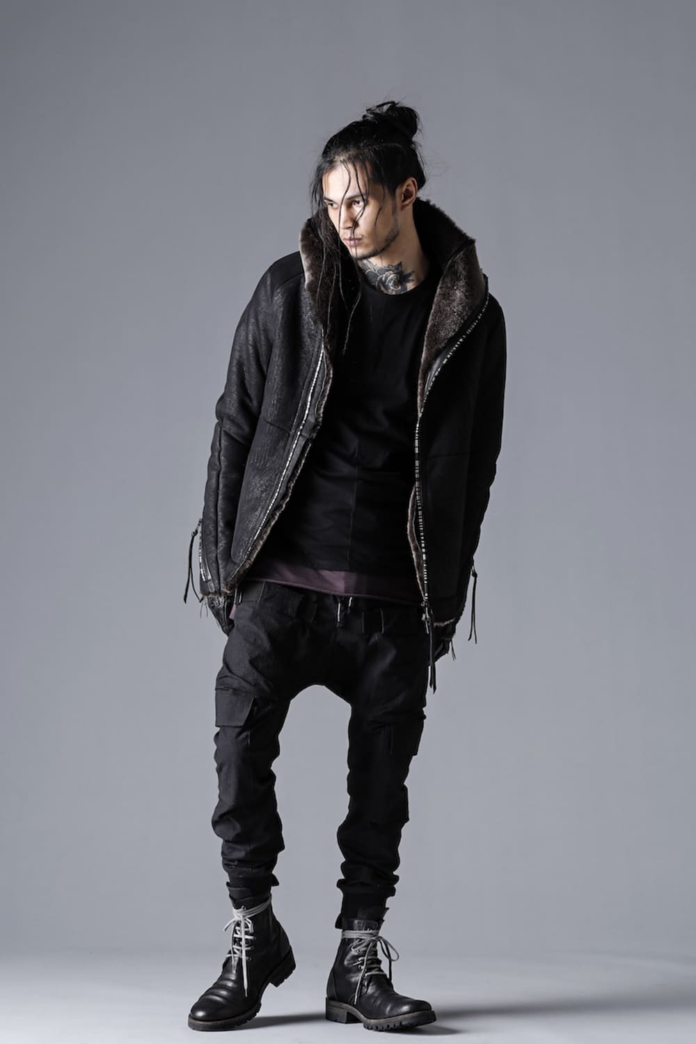 フレンチベイビーラムムートンハイネックジャケット