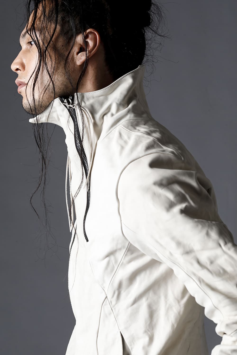 ホースレザーハイネックレザージャケット ボーンホワイト