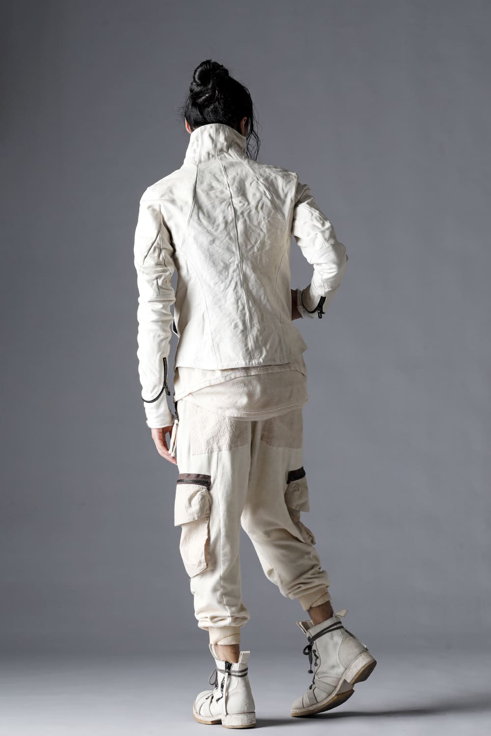 ホースレザーハイネックレザージャケット ボーンホワイト