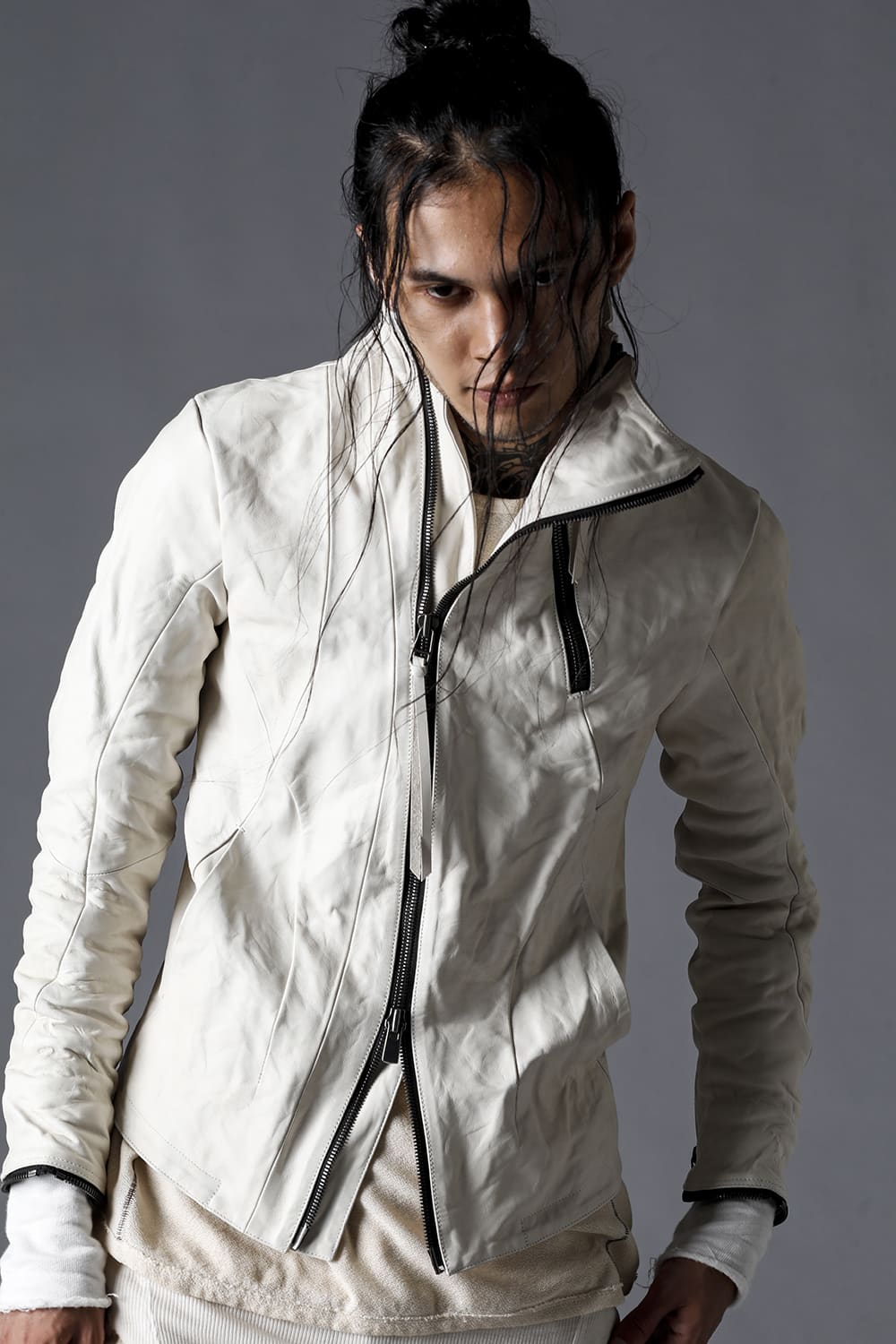 ホースレザーハイネックレザージャケット ボーンホワイト