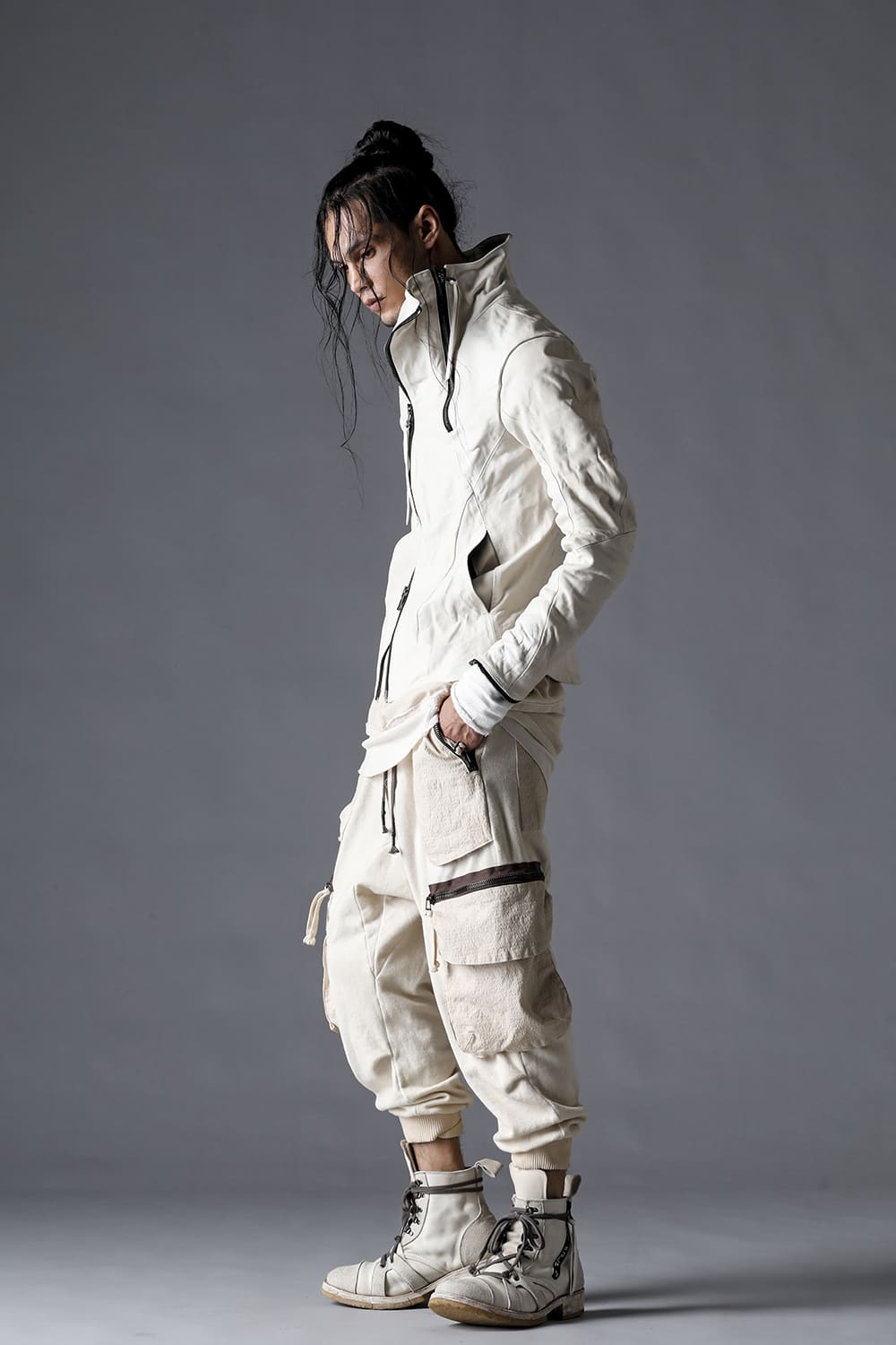 ホースレザーハイネックレザージャケット ボーンホワイト