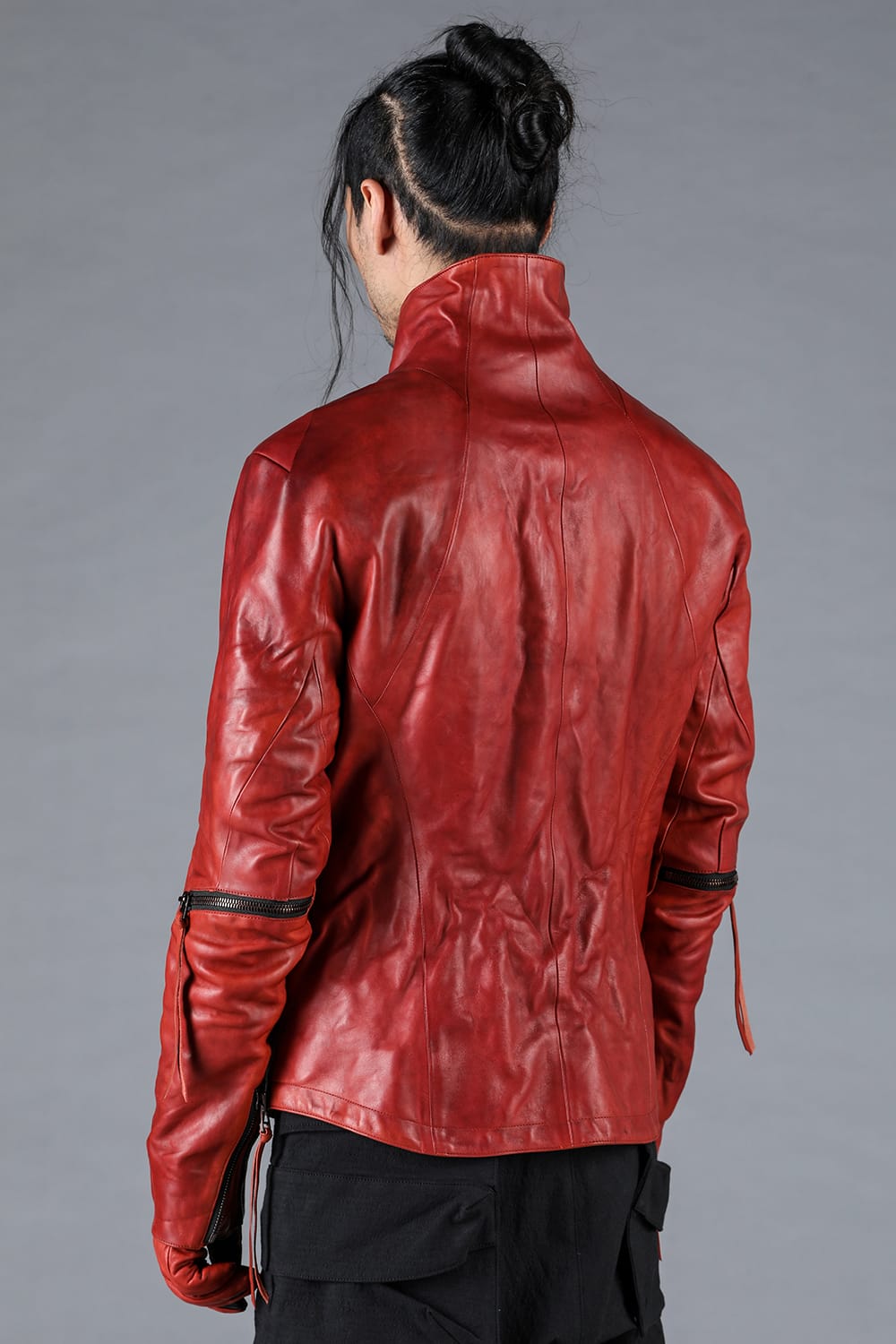 ホースレザーグローブアタッチドデュアルジップハイネックジャケット レッド