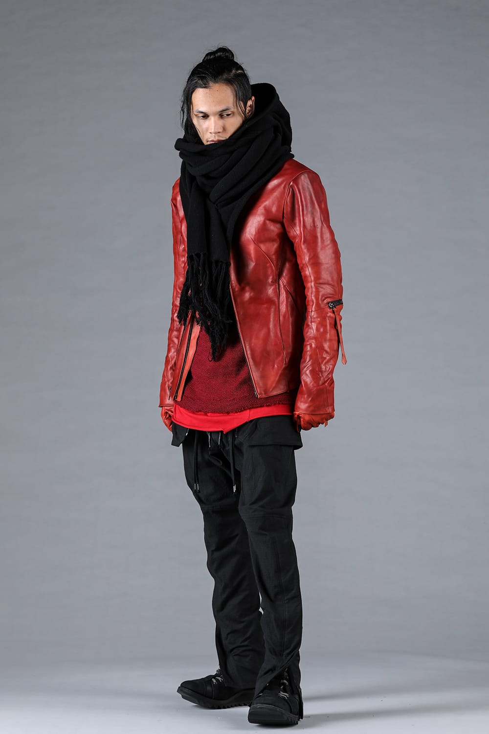 ホースレザーグローブアタッチドデュアルジップハイネックジャケット レッド