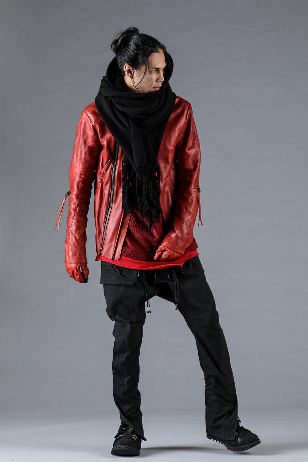 ホースレザーグローブアタッチドデュアルジップハイネックジャケット レッド