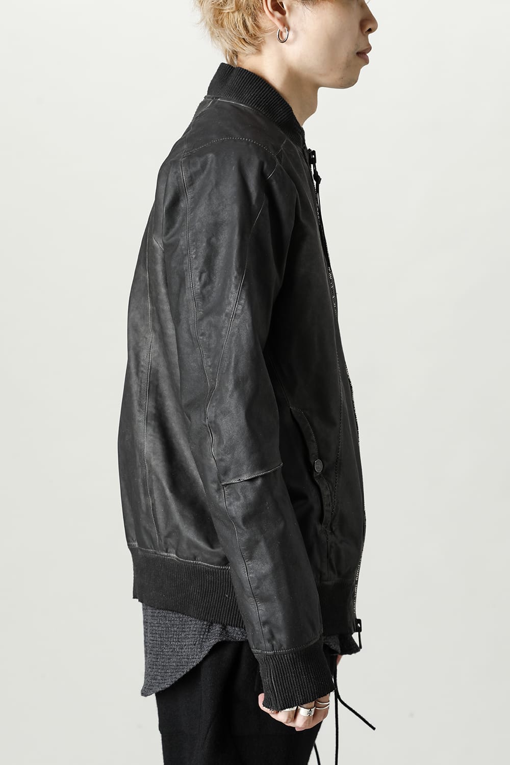D.HYGEN×ARTEFACT Collaboration Item- Dye Horse Leather Bomber JKT  Charcoal