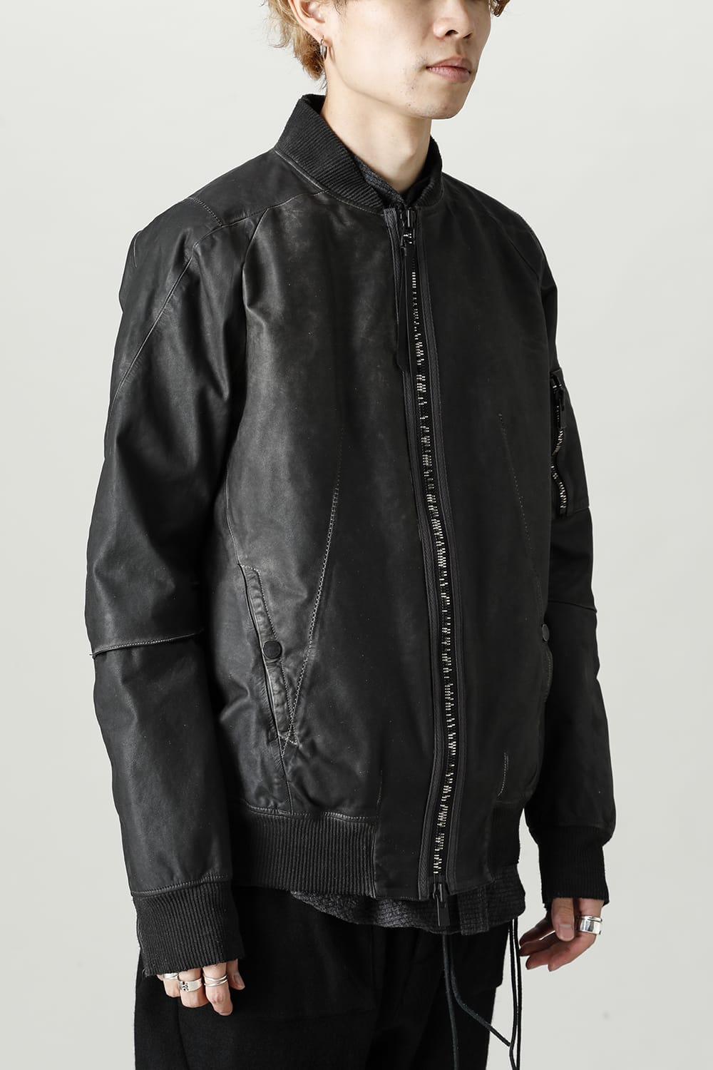 D.HYGEN×ARTEFACT Collaboration Item- Dye Horse Leather Bomber JKT  Charcoal