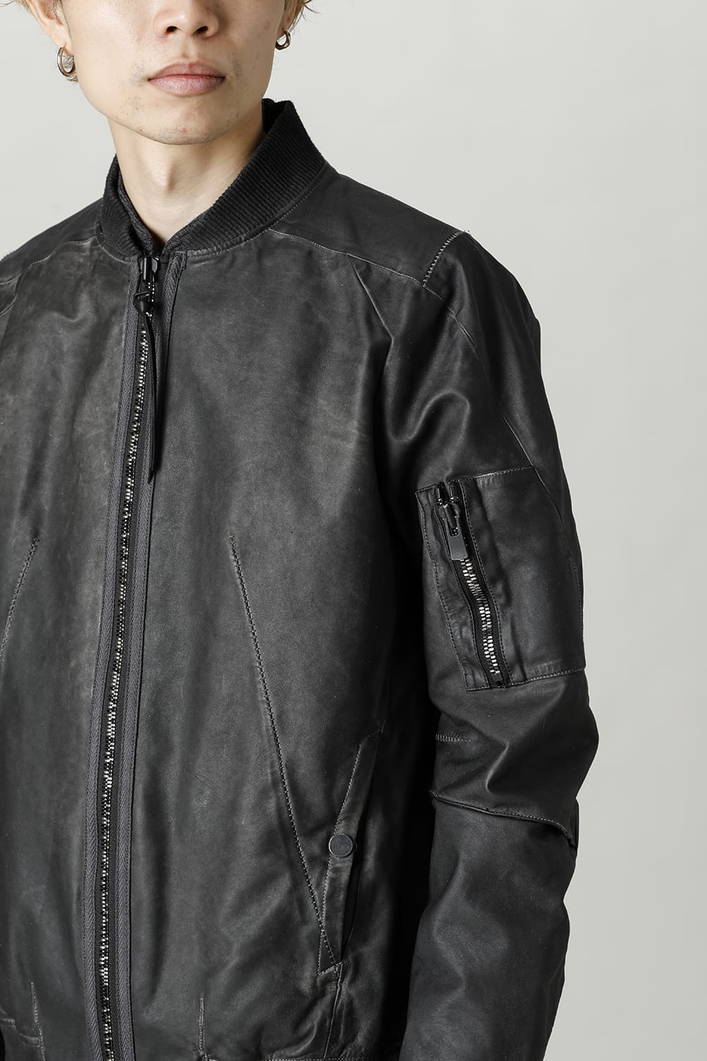 D.HYGEN×ARTEFACT Collaboration Item- Dye Horse Leather Bomber JKT  Charcoal