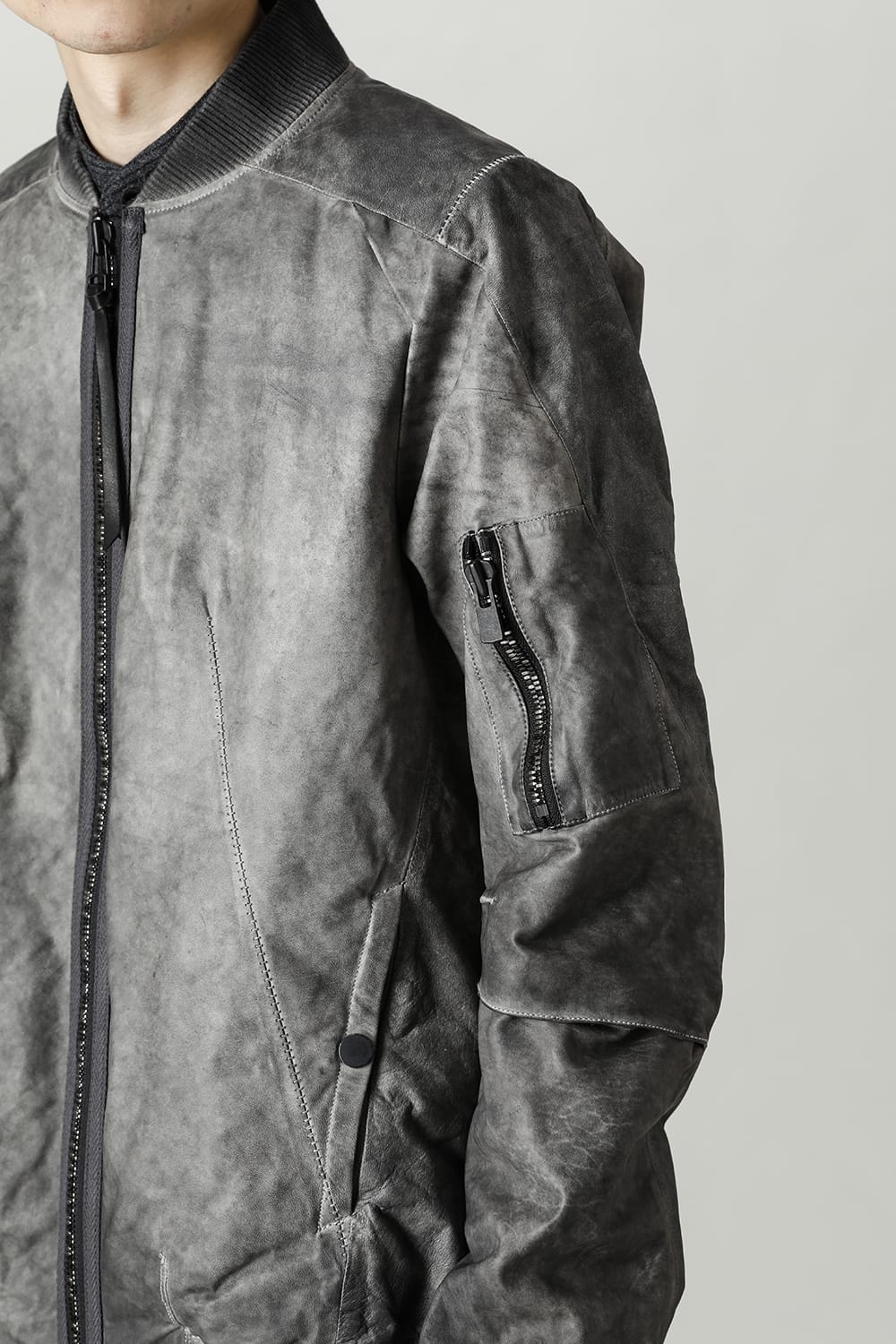 D.HYGEN×ARTEFACT Collaboration Item- Dye Horse Leather Bomber JKT Gray