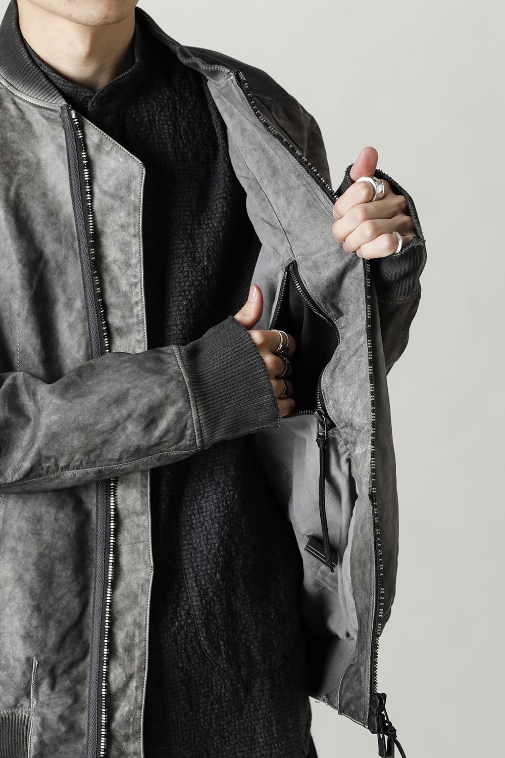 D.HYGEN×ARTEFACT Collaboration Item- Dye Horse Leather Bomber JKT Gray