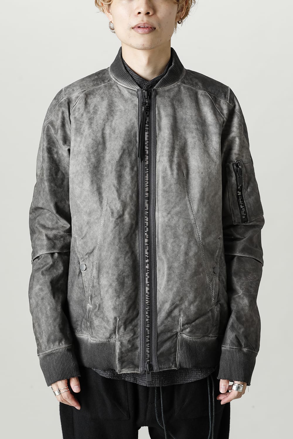 D.HYGEN×ARTEFACT Collaboration Item- Dye Horse Leather Bomber JKT Gray
