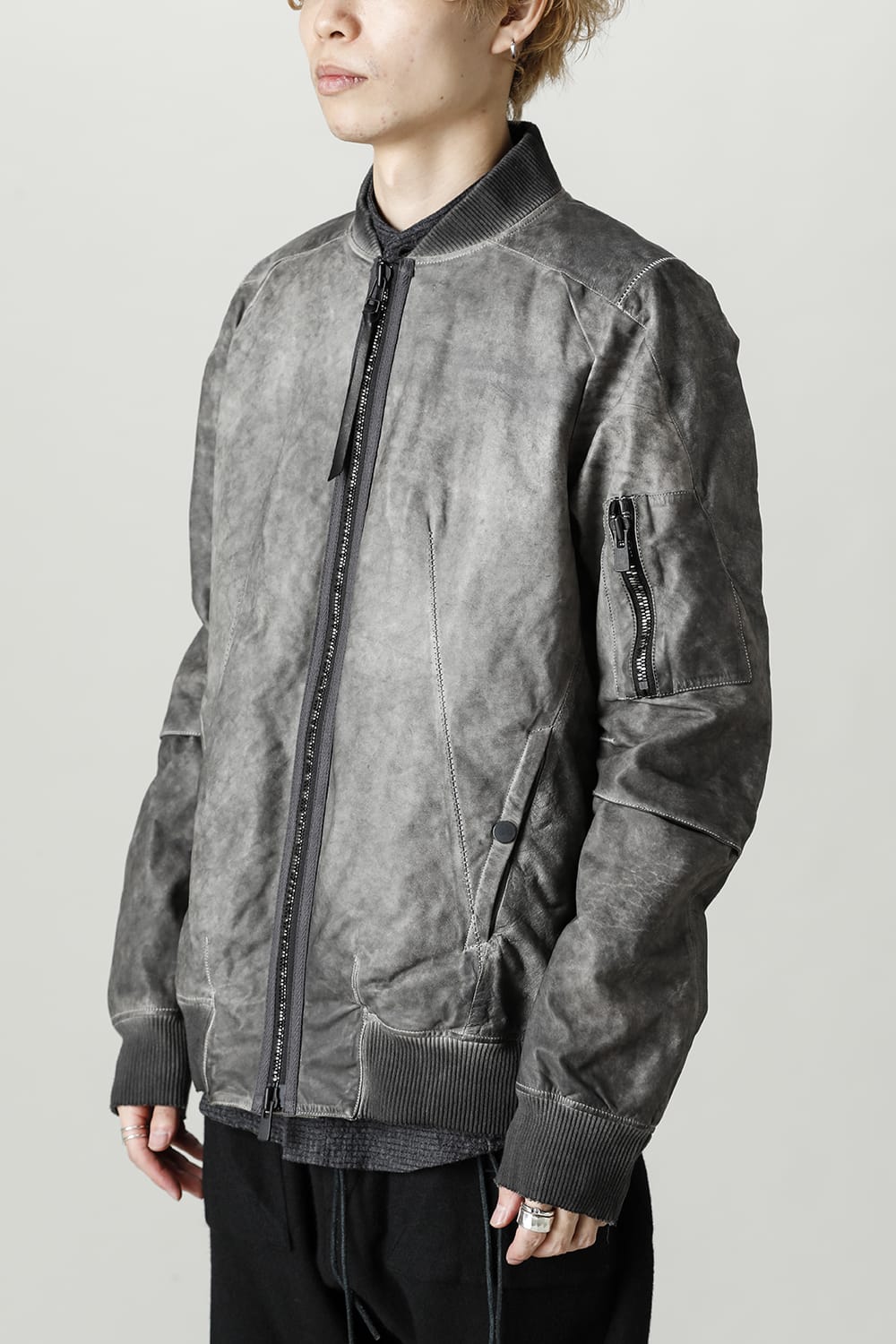 D.HYGEN×ARTEFACT Collaboration Item- Dye Horse Leather Bomber JKT Gray