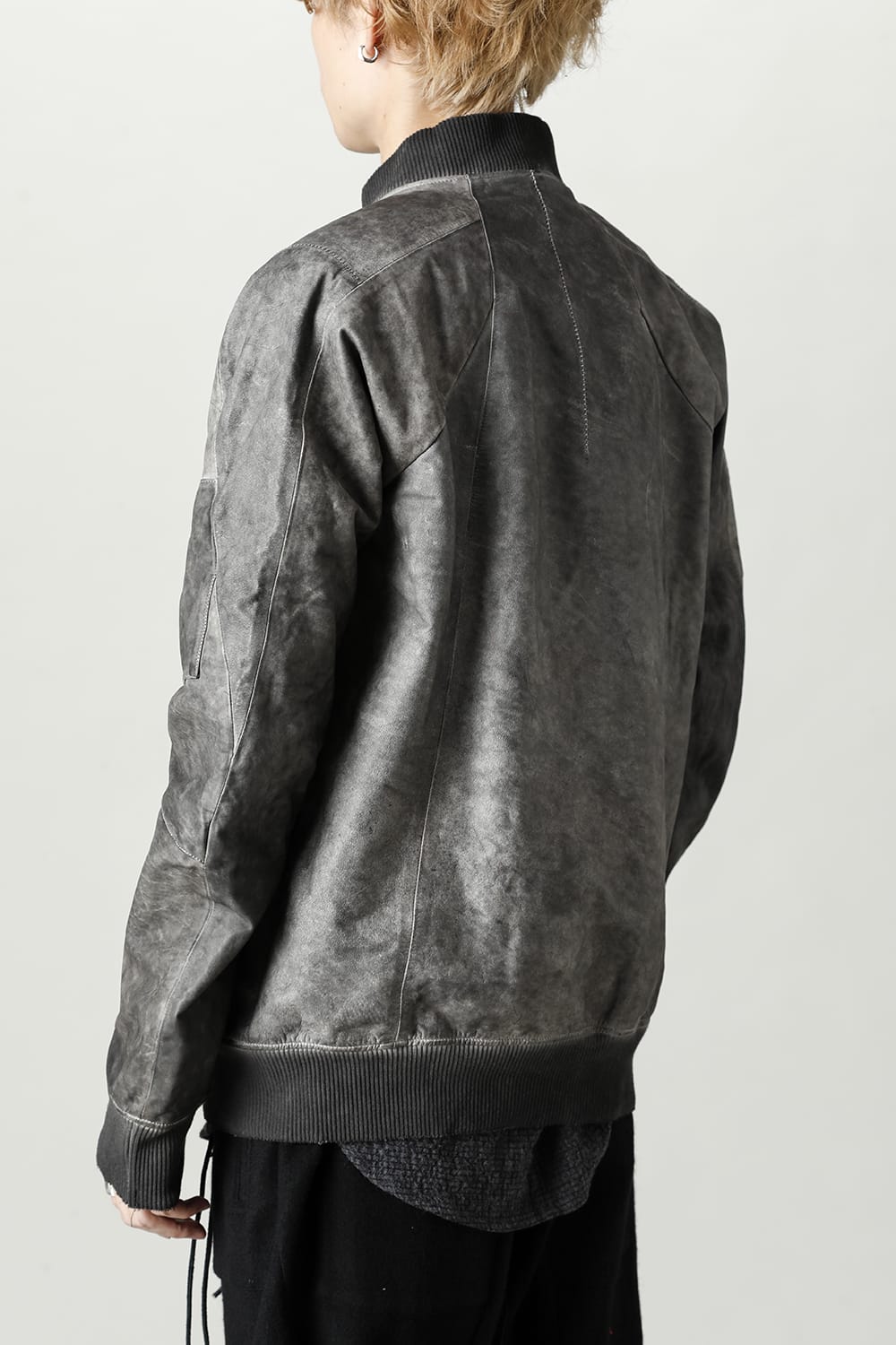 D.HYGEN×ARTEFACT Collaboration Item- Dye Horse Leather Bomber JKT Gray