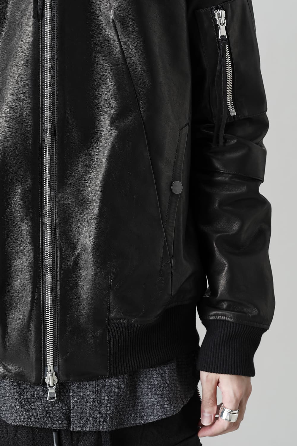D.HYGEN×ARTEFACT Collaboration Item- Horse Leather Bomber JKT