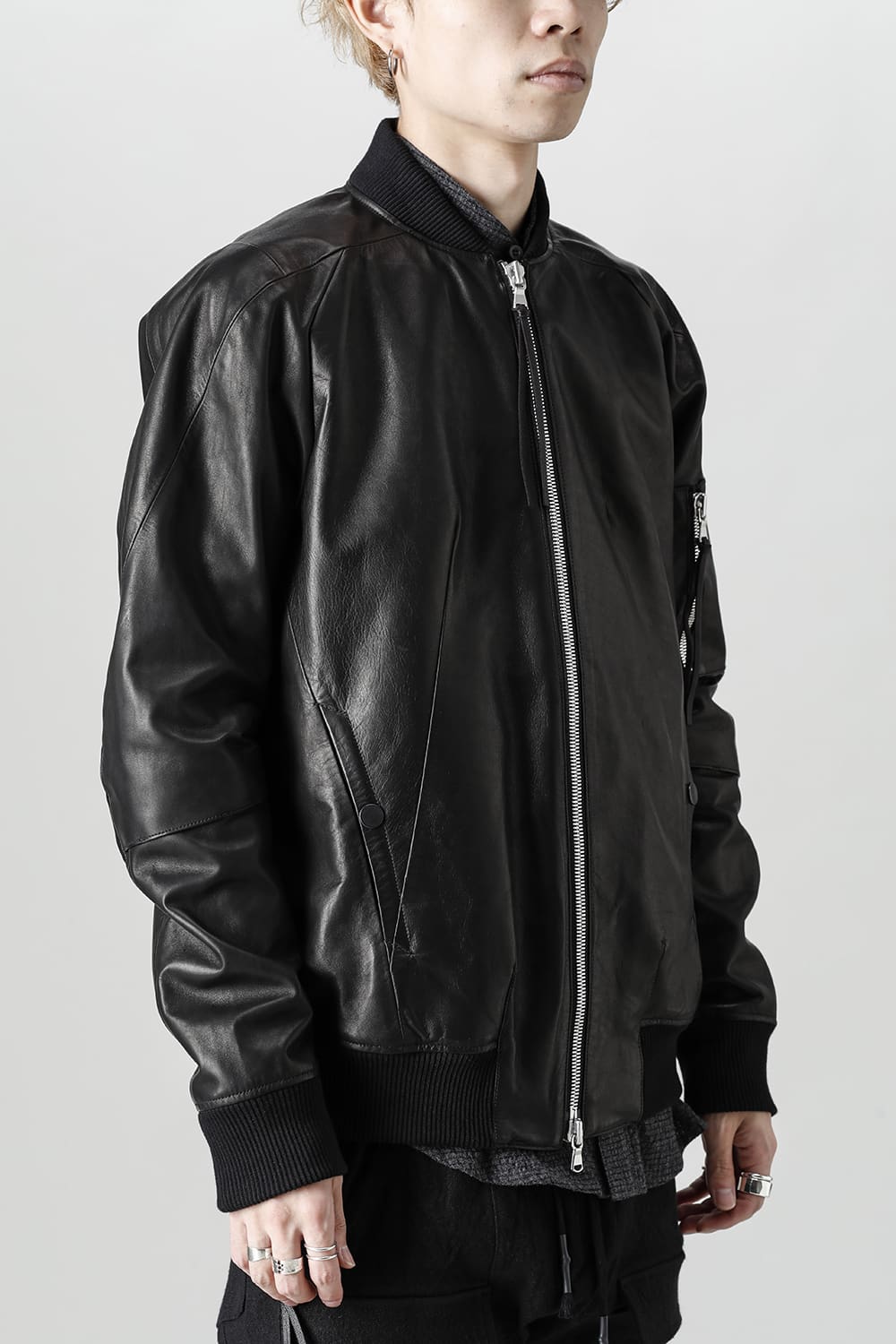 D.HYGEN×ARTEFACT Collaboration Item- Horse Leather Bomber JKT