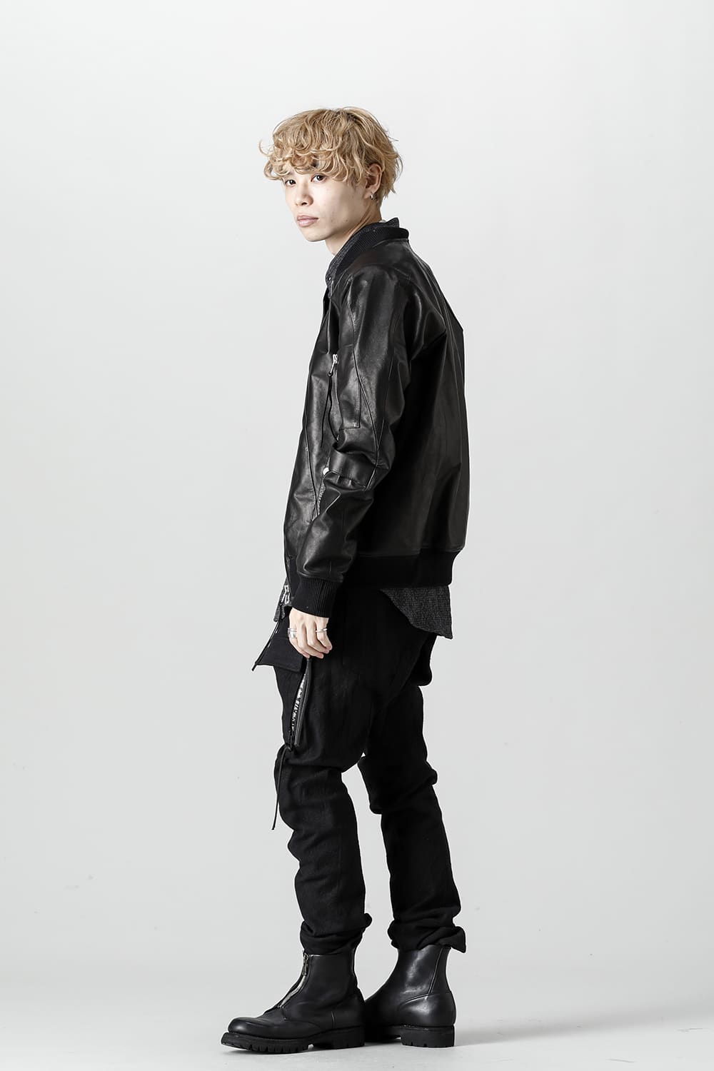 D.HYGEN×ARTEFACT Collaboration Item- Horse Leather Bomber JKT