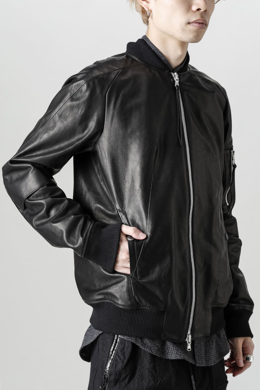 D.HYGEN×ARTEFACT Collaboration Item- Horse Leather Bomber JKT