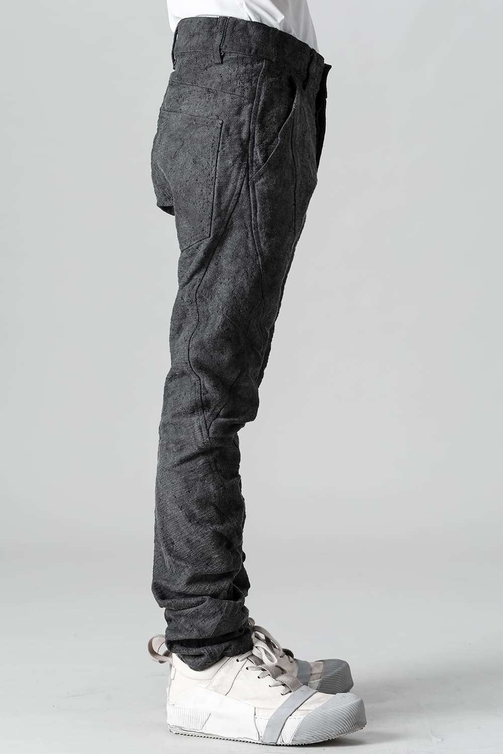 Slub Jacquard Denim Cold Dye Twisted Slim Pants Charcoal