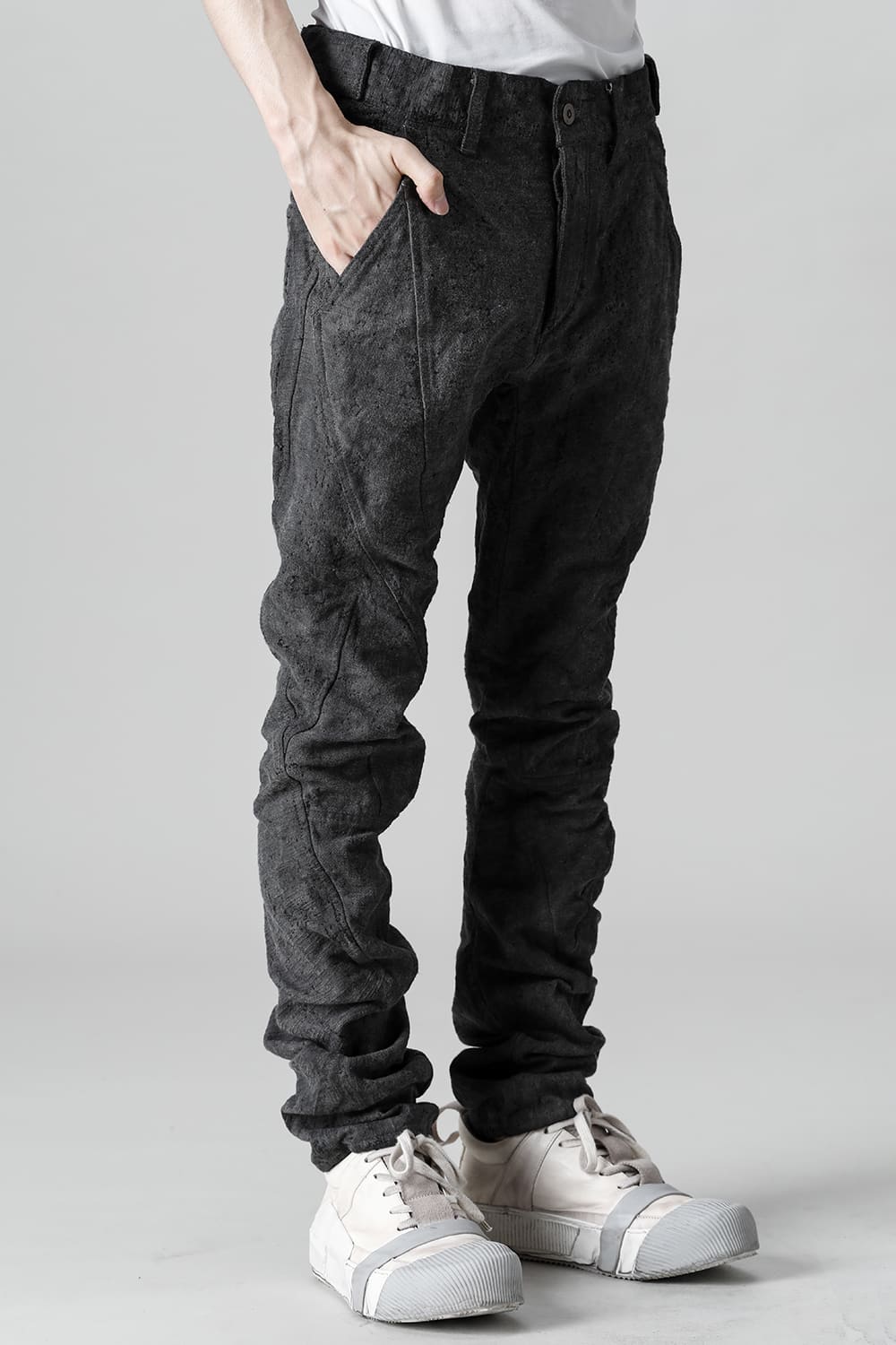 Slub Jacquard Denim Cold Dye Twisted Slim Pants Charcoal