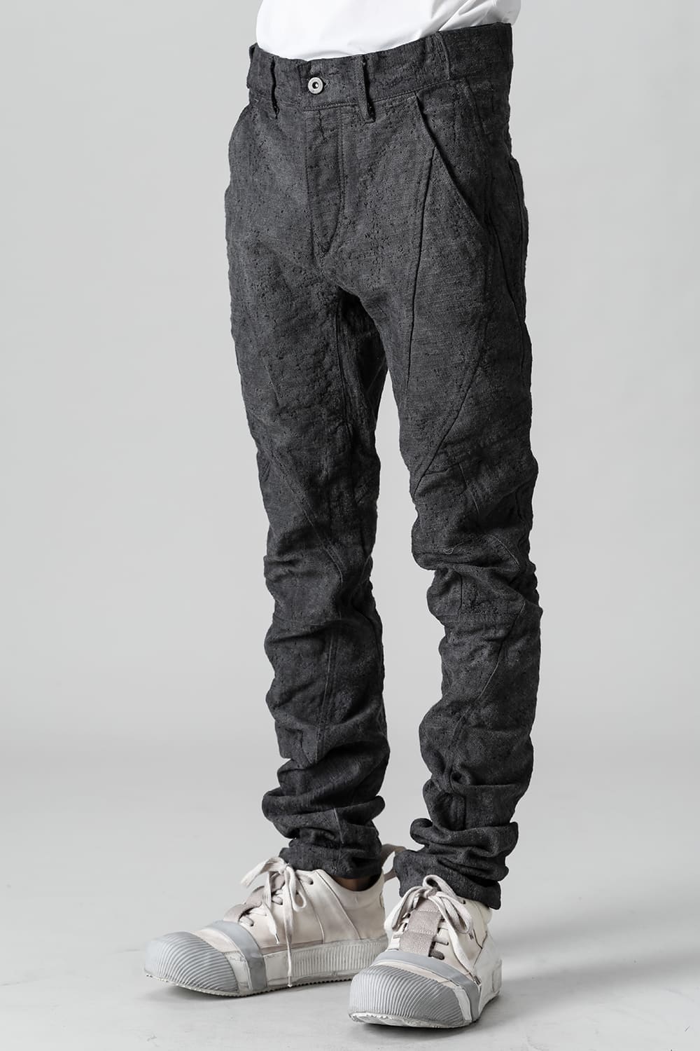 Slub Jacquard Denim Cold Dye Twisted Slim Pants Charcoal