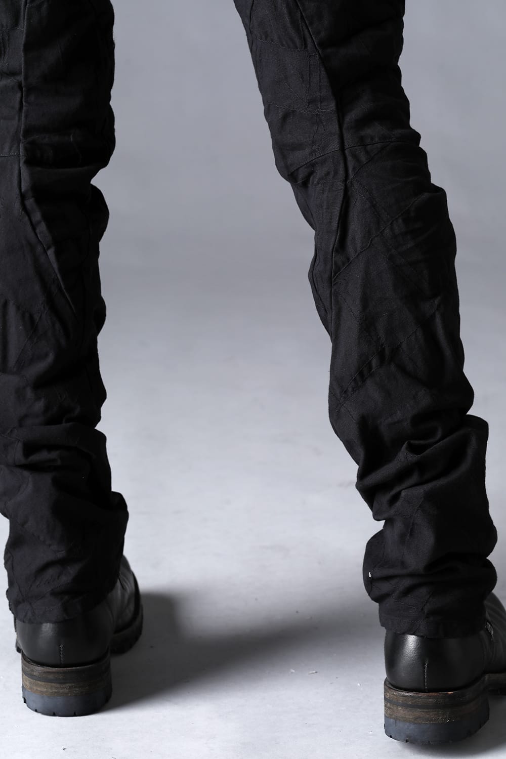 SCAB Patchwork Jagged Stretch Cotton Overlock Twisted Curved Slim Pants Black Black Stitch