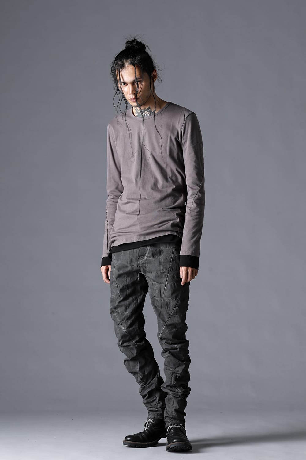 SCAB Patchwork Jagged Stretch Cotton Overlock Twisted Curved Slim Pants Dust Black Stitch