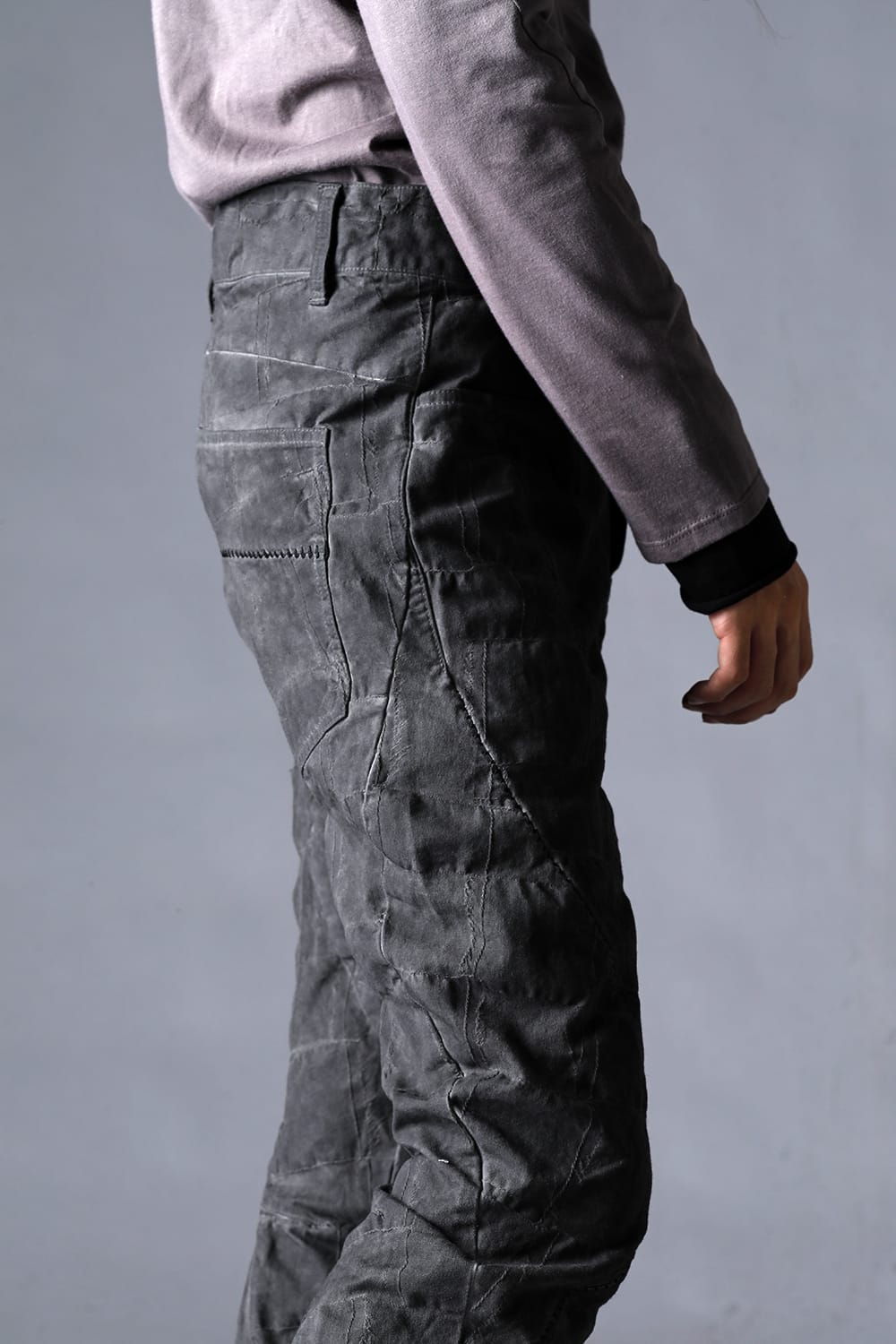 SCAB Patchwork Jagged Stretch Cotton Overlock Twisted Curved Slim Pants Dust Black Stitch