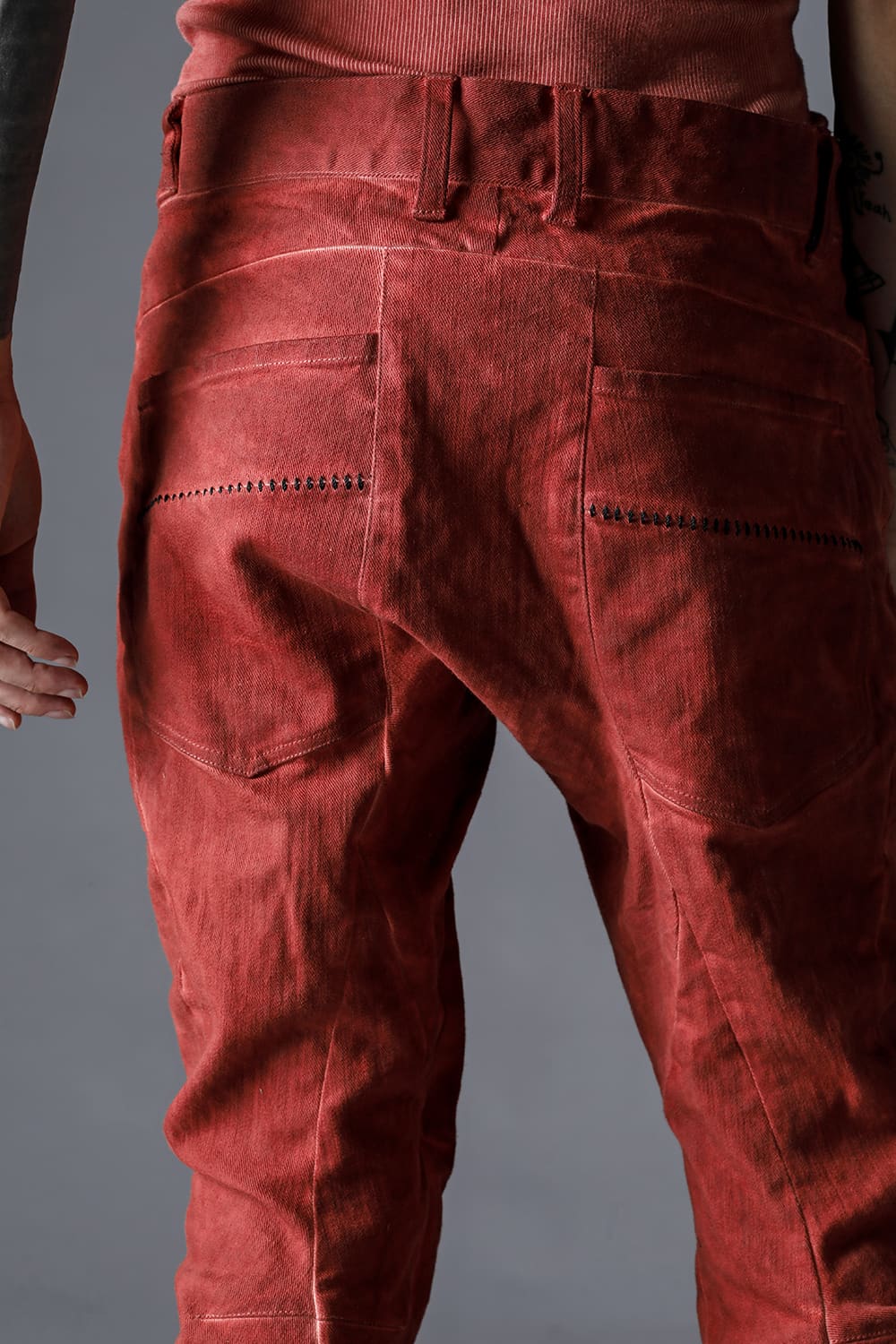 Hyper Stretch Cotton Denim Overlock Twist Curve Slim Trousers  Brick