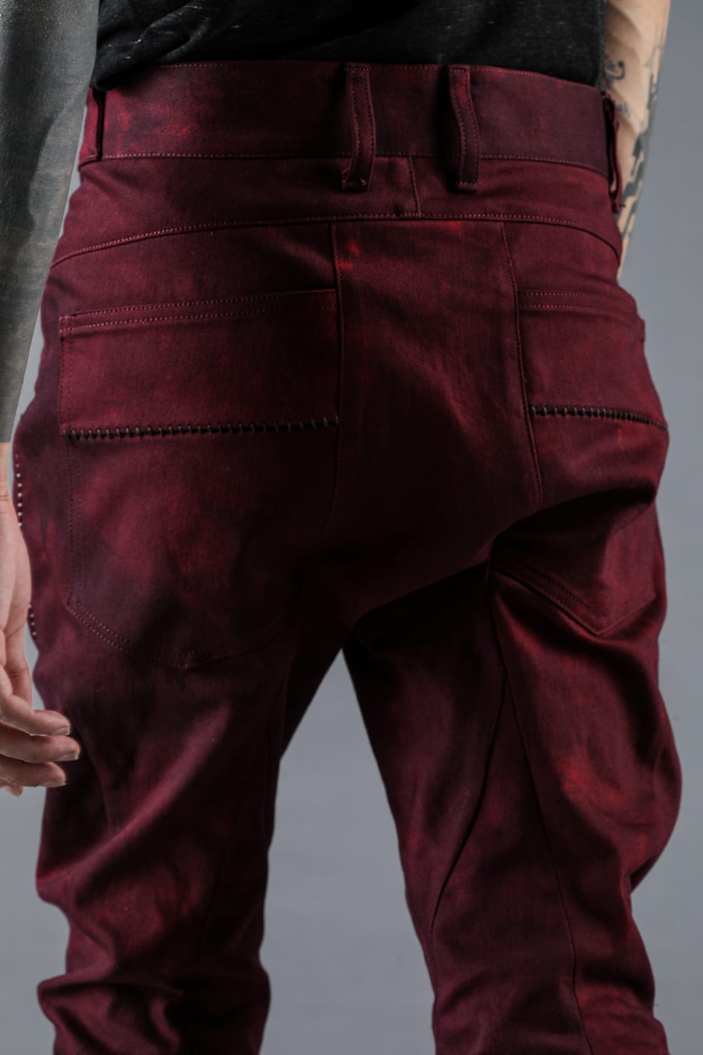 Stretch Denim Overlock Twist Curve Slim Pants Red