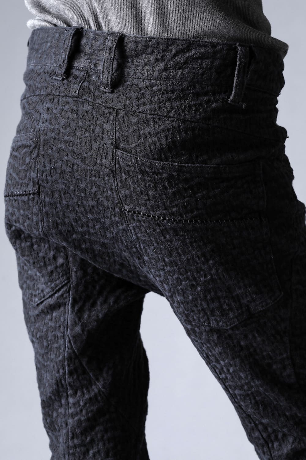 Scab Jagged Stretch Cotton Denim Overlock Twisted Curved Slim Pants