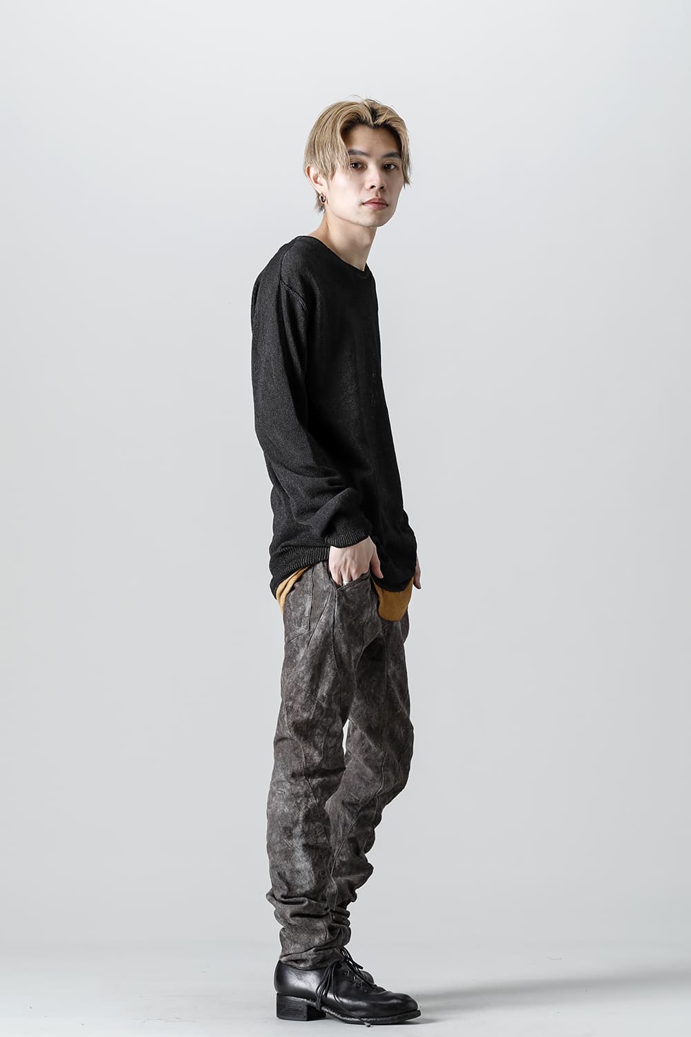 Wood Tannin＆Iron Oxide Dyed Random Dimple Stretch Cotton×LinenTwisted Curve Slim Pants