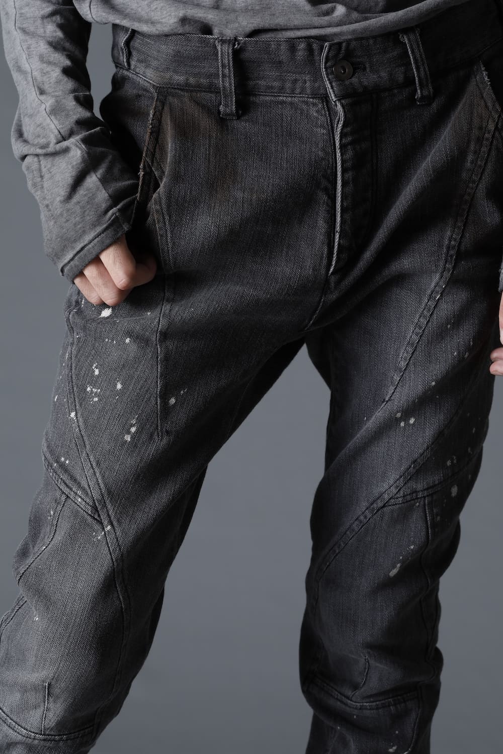 Dusty Effect Stretch Cotton Denim Twisted Curve Slim Pants