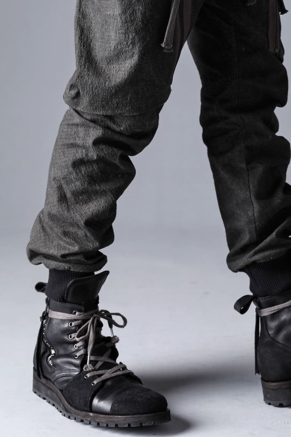 ディンプルワッシャーコットンストレッチリップストップカーゴジョグパンツ ダスト