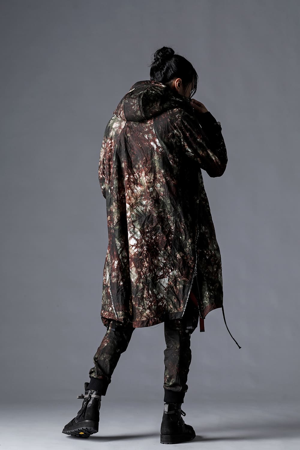 Mud-Dyed Nylon Ox-Detachable Cargo Pocket Jog Trousers Moss Black