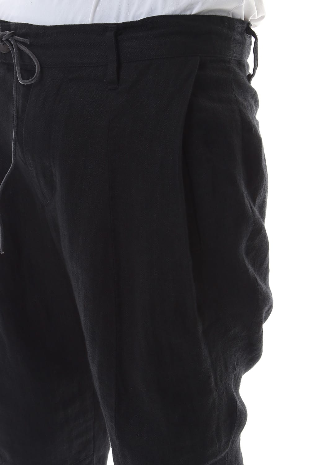 Linen Herringbone Tuck Tapered Pants