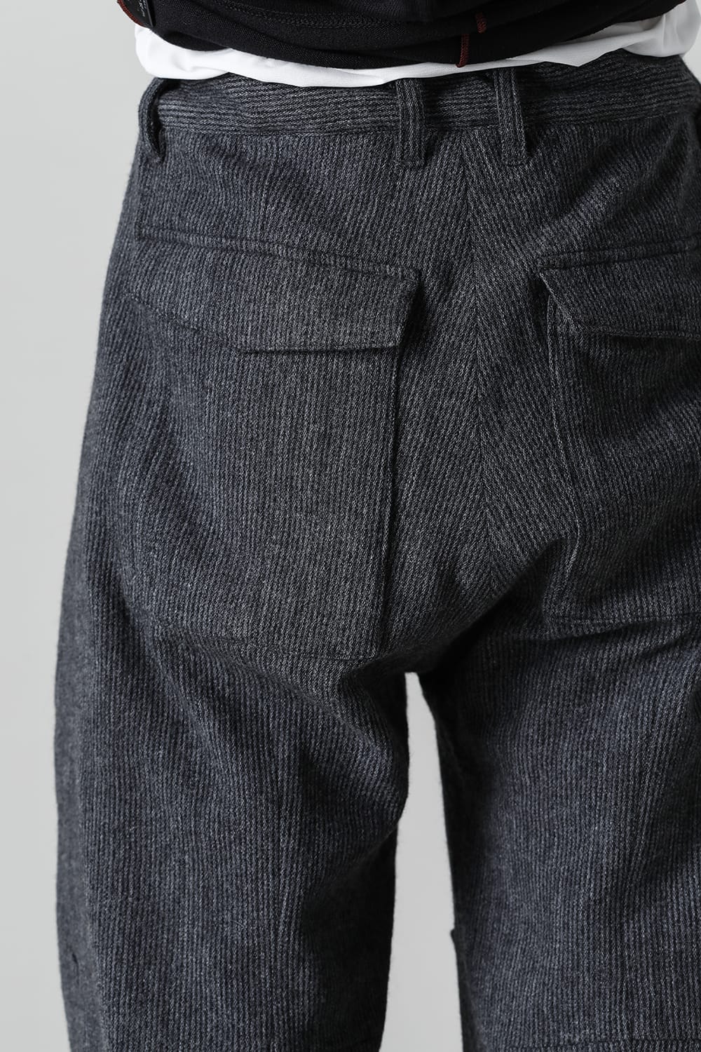 Minimal Dobby Striped Pleated Cropped Pants Charcoal