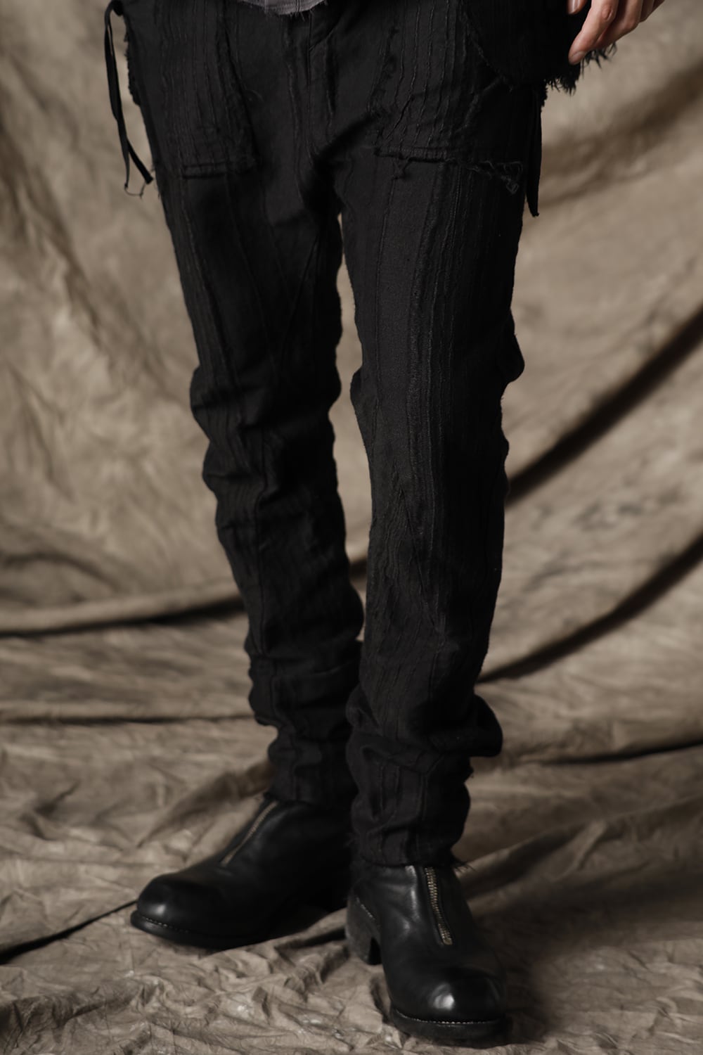 Linen and rayon jacquard stripe drop-crotch slim pants Black