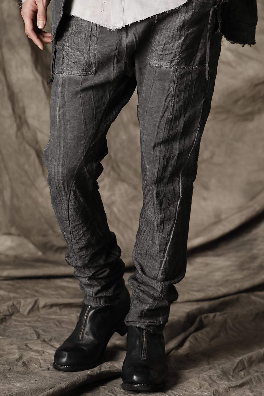 Linen and rayon jacquard stripe drop-crotch slim pants Charcoal