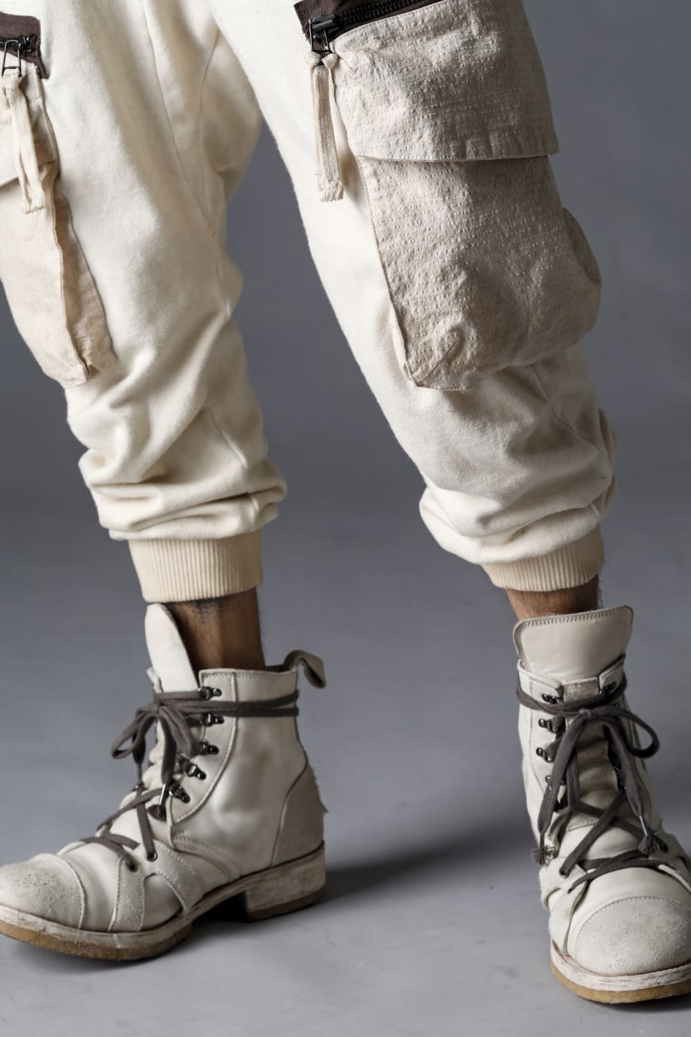 Untwisted Fleece-Lined Drop Crotch Cargo Wide Jog Pants Dusty White