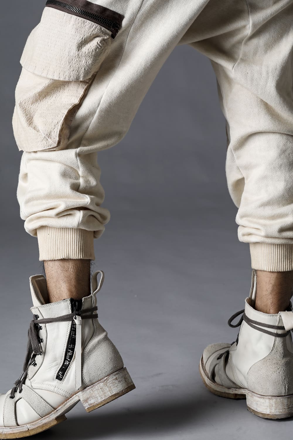 Untwisted Fleece-Lined Drop Crotch Cargo Wide Jog Pants Dusty White