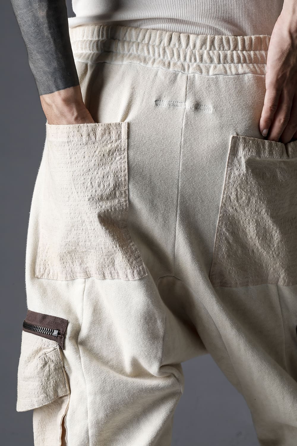 Untwisted Fleece-Lined Drop Crotch Cargo Wide Jog Pants Dusty White