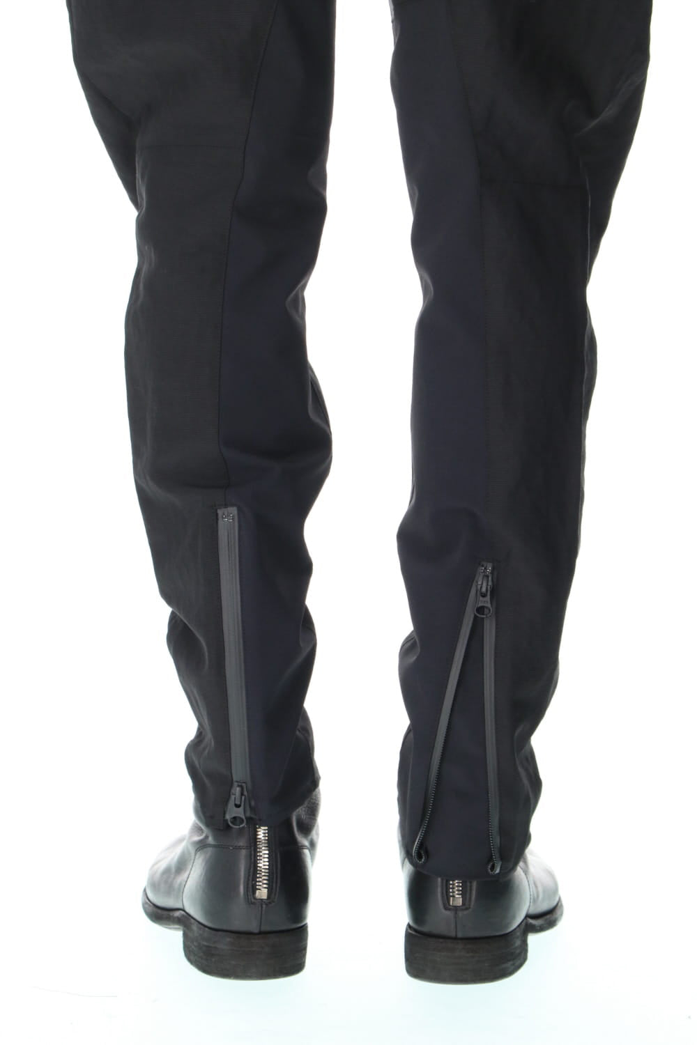 Dobby Minimalist Border Slim Tapered Pants