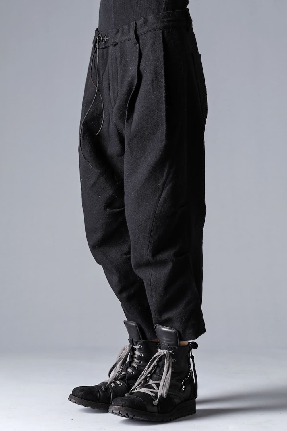 Wool Gauze x Cotton Needle Punch Wide Cropped Pants