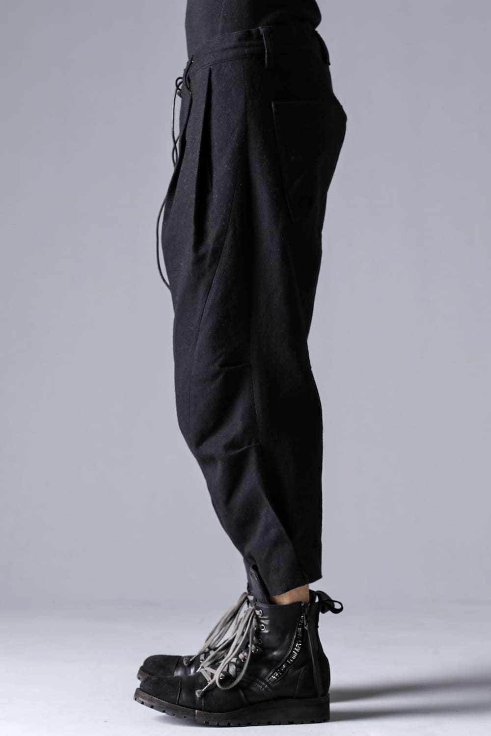 Wool Gauze x Cotton Needle Punch Wide Cropped Pants