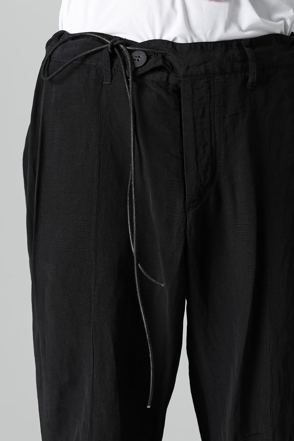 Wood Tannin＆Iron Oxide Dyed Dimple Dobby Tapered Cropped Pants  Black