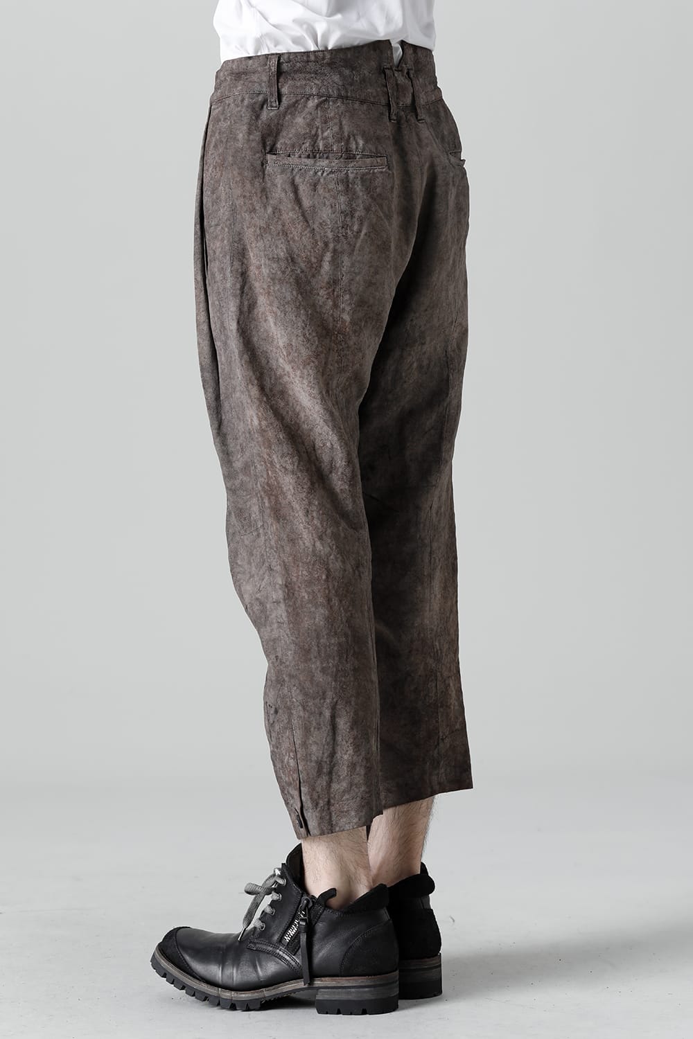 Wood Tannin＆Iron Oxide Dyed Dimple Dobby Tapered Cropped Pants  Charcoal Mix